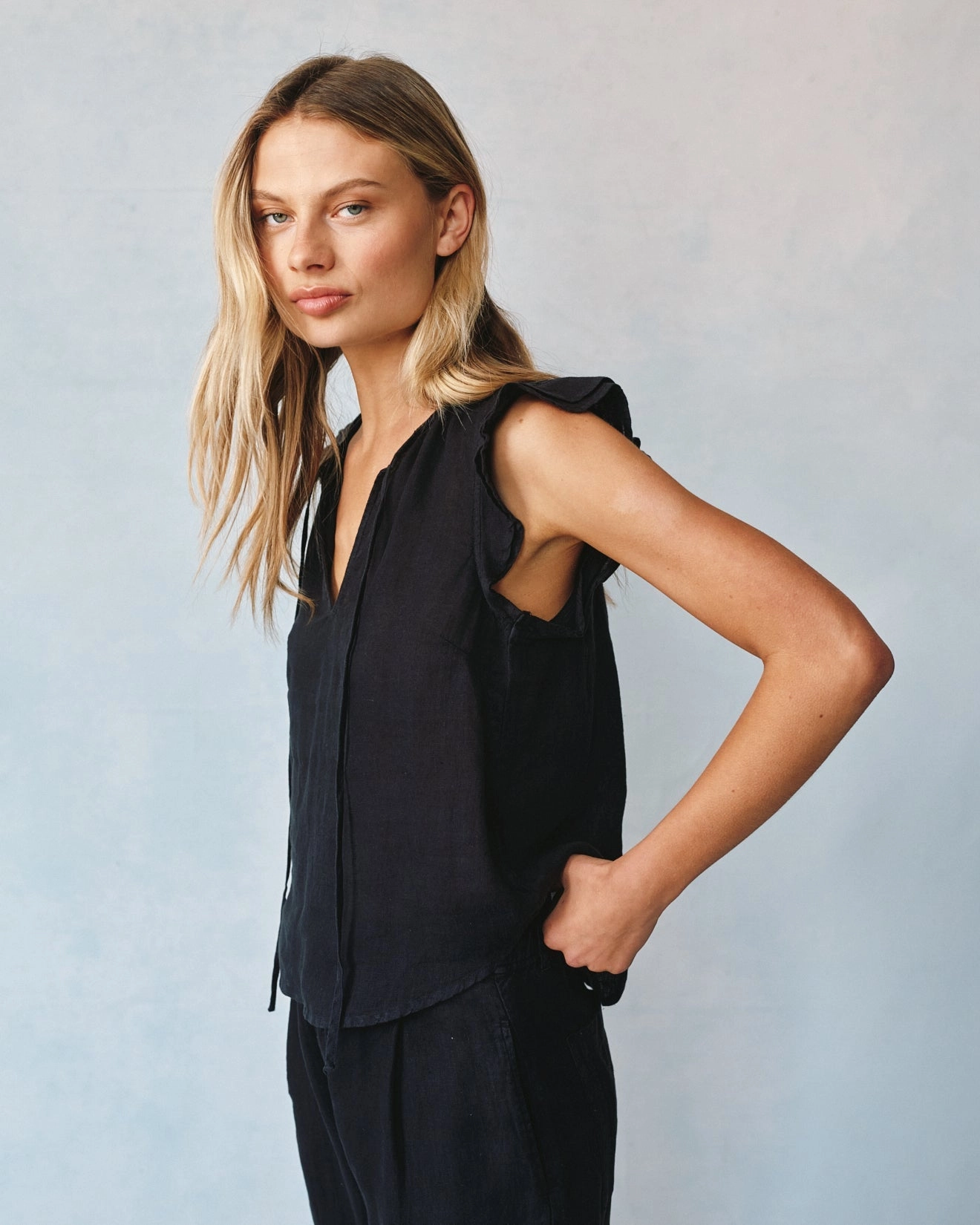 Linen Ruffle Sleeve Top - Black
