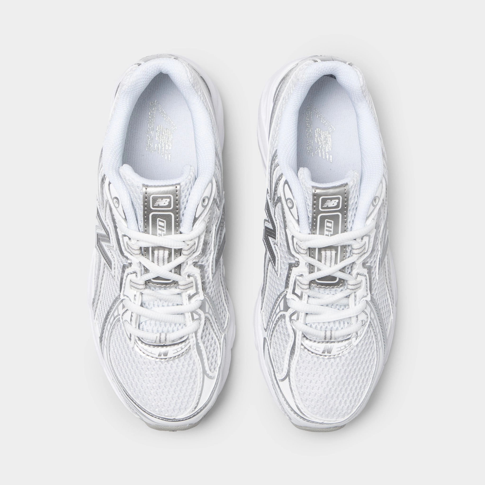 New Balance Juniors' 740 White / Silver Metallic